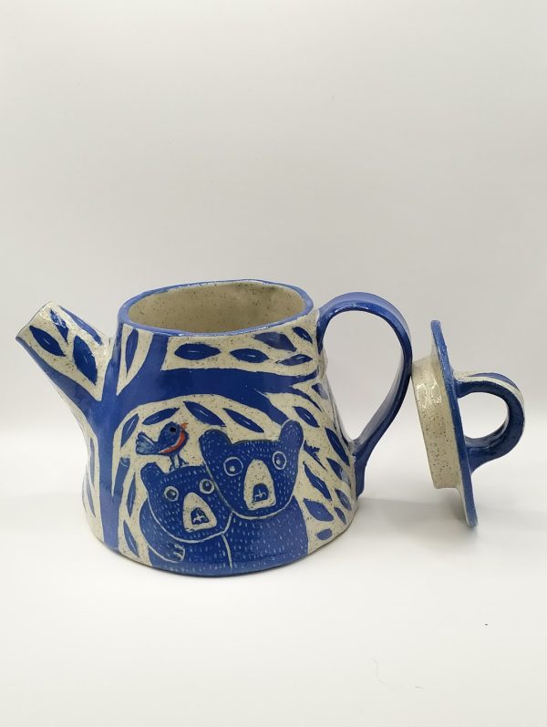 Grizzly Bear Hugs Forest Teapot. - Image 4